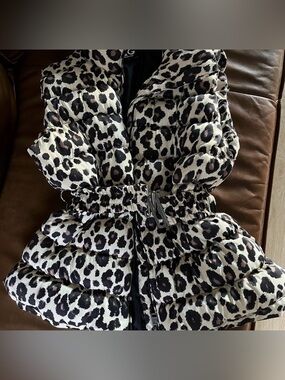 Dolce & Gabbana Leopard Belted Vest